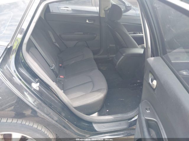 5XXGT4L32JG253713 KIA Optima Lx