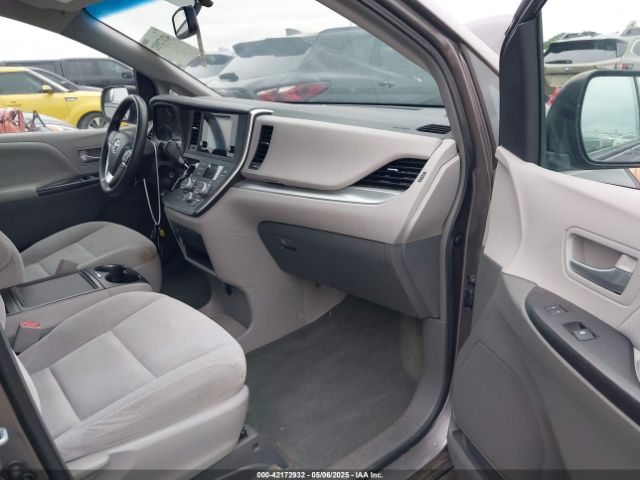 5TDKK3DCXFS612396 Toyota Sienna Le 8 Passenger