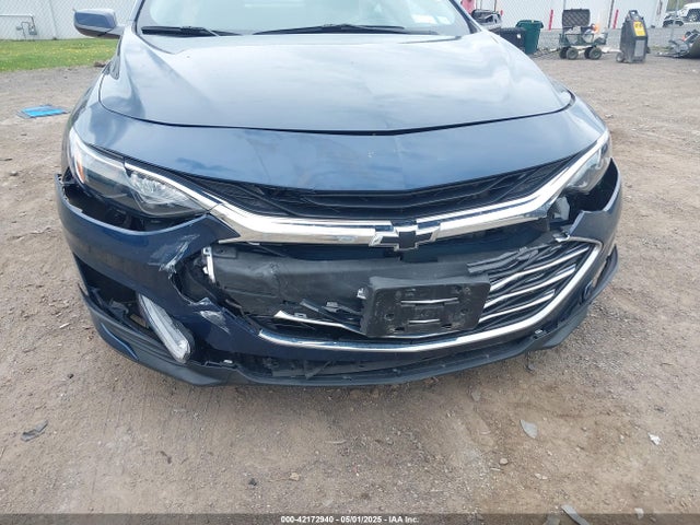 1G1ZD5ST5MF059413 Chevrolet Malibu Fwd Lt