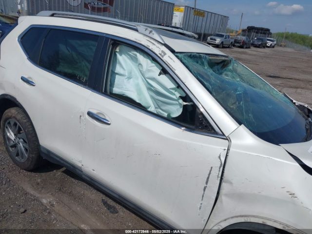 5N1AT2MV6FC775967 Nissan Rogue Sl