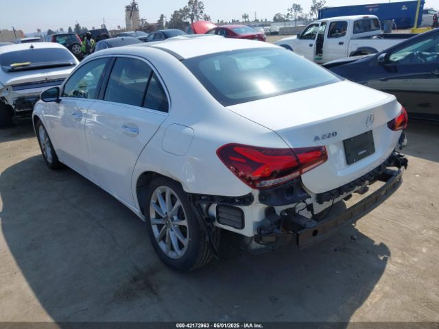 W1K3G4EB7MJ267474 Mercedes-Benz A 220