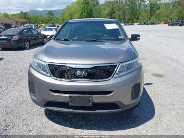 5XYKTCA67FG654369 KIA SORENTO LX
