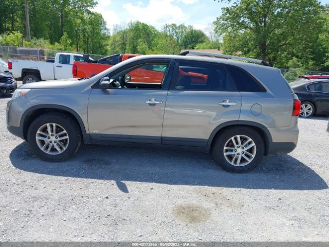5XYKTCA67FG654369 KIA SORENTO LX