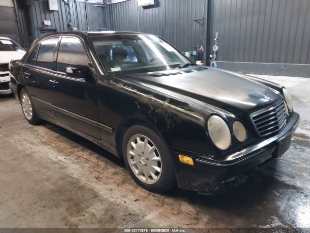 2000 MERCEDES-BENZ E 320 WDBJF65J2YB095098