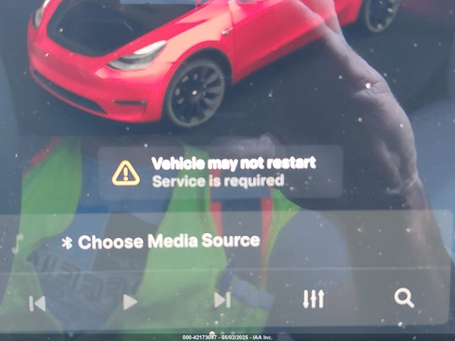 5YJYGDEE2MF099373 Tesla 2021