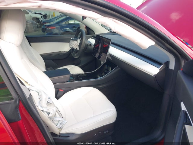 2021 TESLA MODEL Y 5YJYGDEE2MF099373 Photo 4