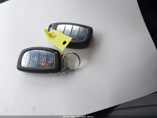 KMHC65LC7KU117578 Hyundai Ioniq Hybrid Blue