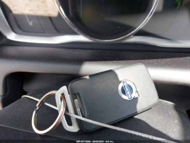 2015 VOLVO XC60 YV4952RD4F2596511 Photo 10