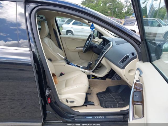 2015 VOLVO XC60 YV4952RD4F2596511 Photo 4