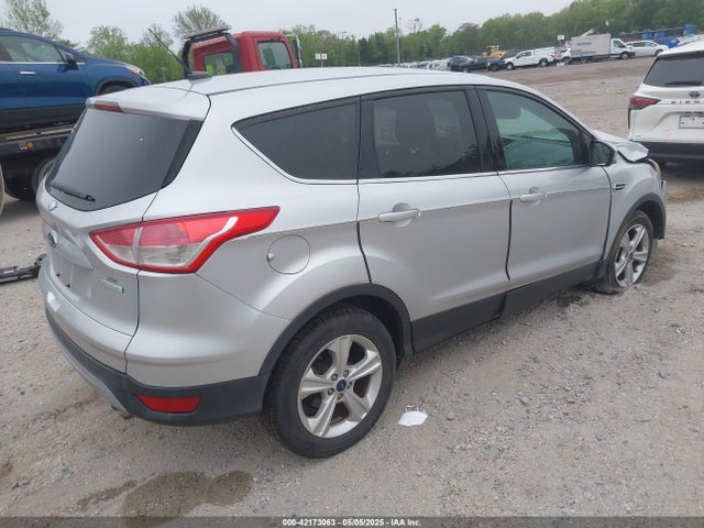 1FMCU0G73FUB10414 Ford ESCAPE SE