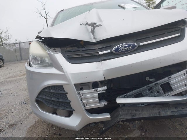 1FMCU0G73FUB10414 Ford ESCAPE SE