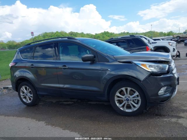 1FMCU9GD5JUA64040 Ford ESCAPE SE