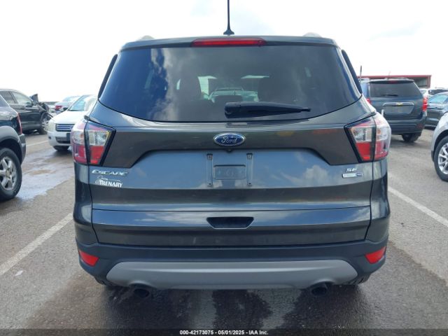 1FMCU9GD5JUA64040 Ford ESCAPE SE