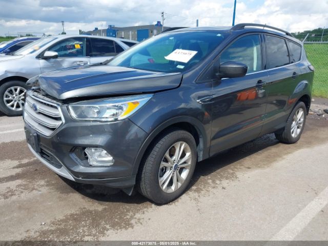 1FMCU9GD5JUA64040 Ford ESCAPE SE