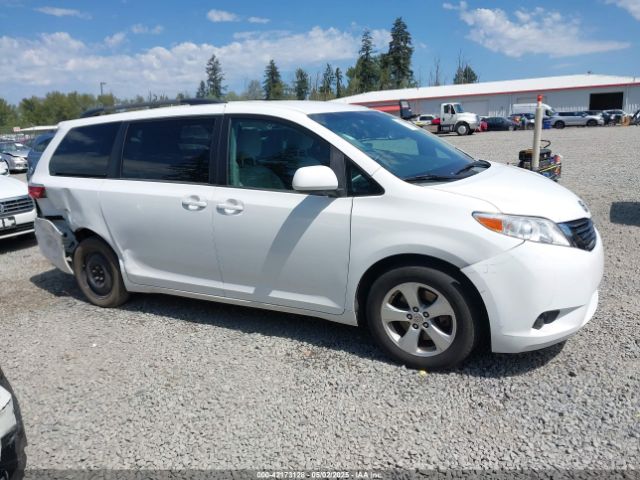 5TDKK3DC5FS636766 Toyota Sienna Le 8 Passenger