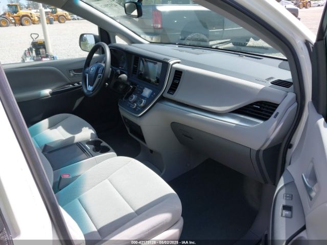 5TDKK3DC5FS636766 Toyota Sienna Le 8 Passenger