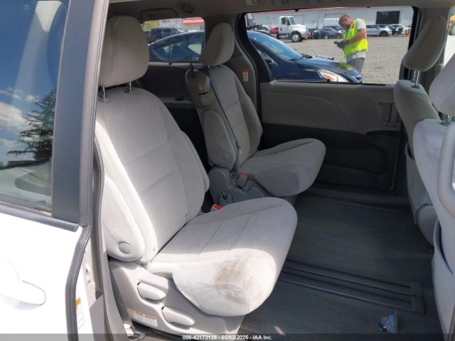 5TDKK3DC5FS636766 Toyota Sienna Le 8 Passenger