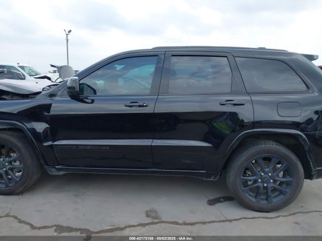 1C4RJEAG7JC311664 Jeep Grand Cherokee Altitude 4x2