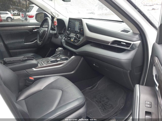 5TDYZRAH9NS115217 Toyota Highlander Limited
