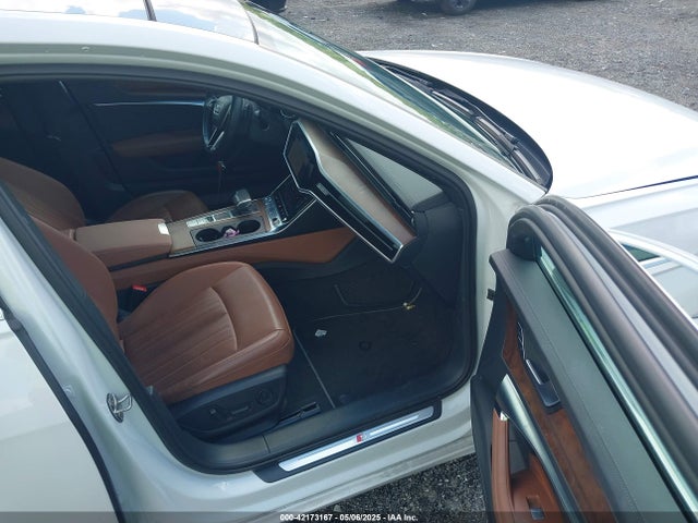 2019 AUDI A6 WAUL2AF21KN026776 Photo 4