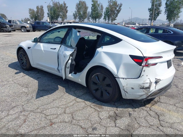 2025 TESLA MODEL 3 5YJ3E1EA3SF929514 Photo 2