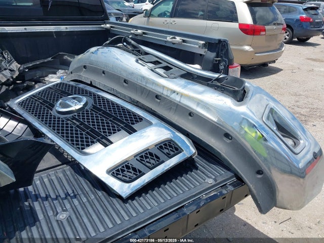 1N6AA1E69HN507463 Nissan Titan Sl