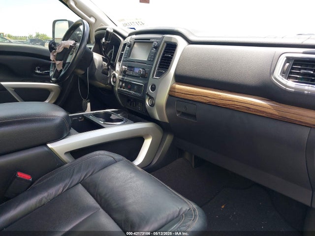 1N6AA1E69HN507463 Nissan Titan Sl