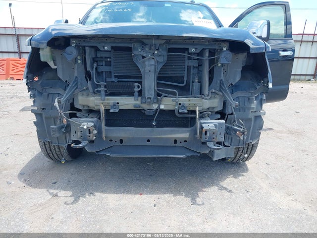 1N6AA1E69HN507463 Nissan Titan Sl