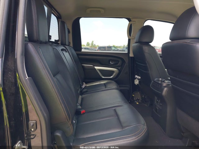 1N6AA1E69HN507463 Nissan Titan Sl