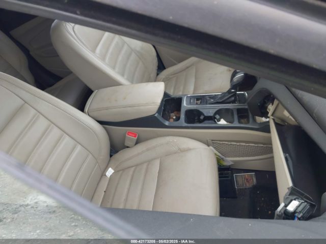 1FMCU9HD6JUA93402 Ford ESCAPE SEL