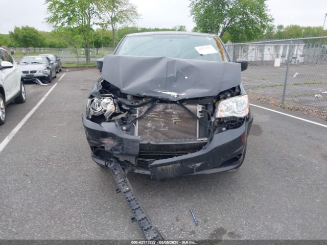 2C7WDGBG5JR190468 Dodge Grand Caravan Se