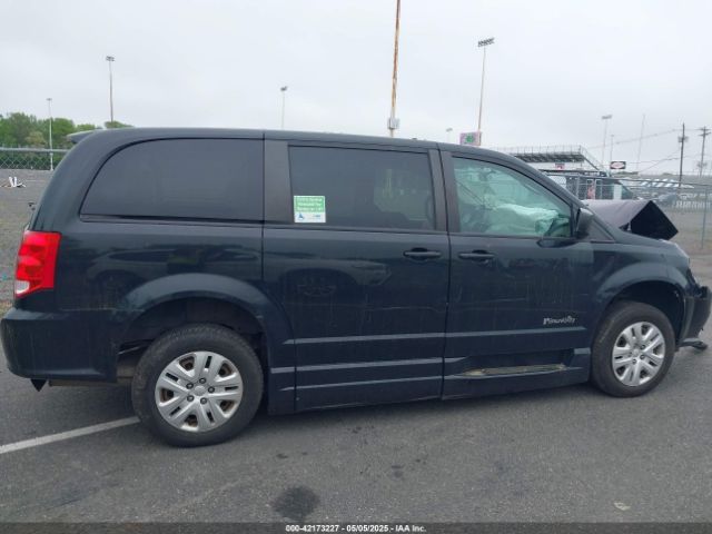 2C7WDGBG5JR190468 Dodge Grand Caravan Se