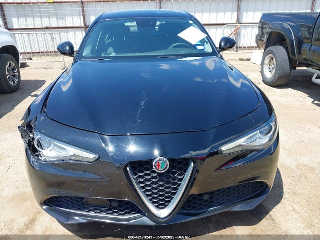 ZARFAEDN6J7566415 Alfa Romeo Giulia Awd