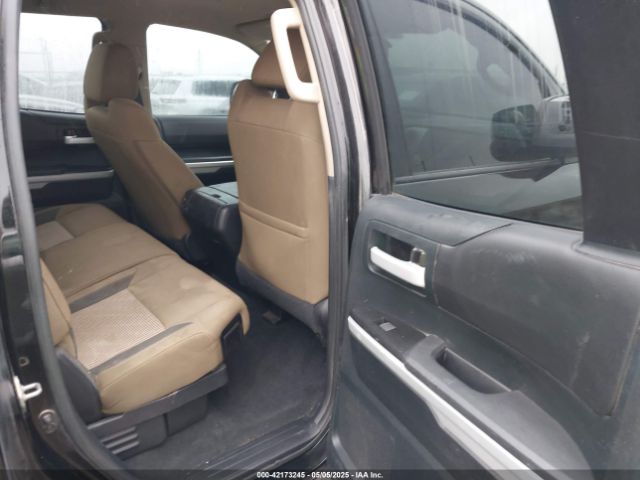 5TFRM5F12HX112553 Toyota Tundra Sr5 4.6l V8