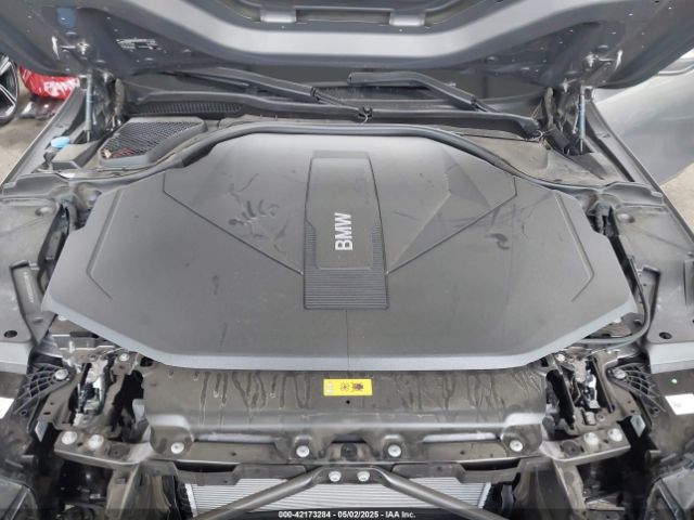 WBY33FK06RCR97424 BMW i5