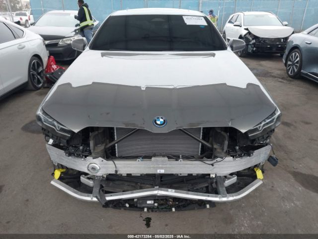 WBY33FK06RCR97424 BMW i5
