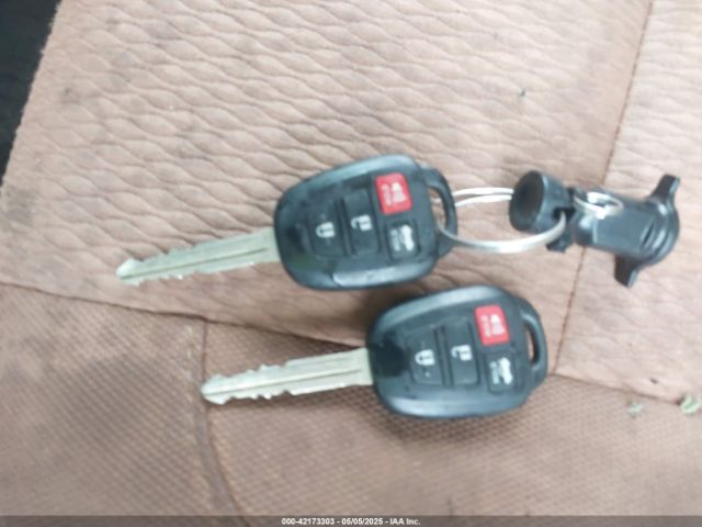 2T1BURHEXEC115042 Toyota COROLLA LE