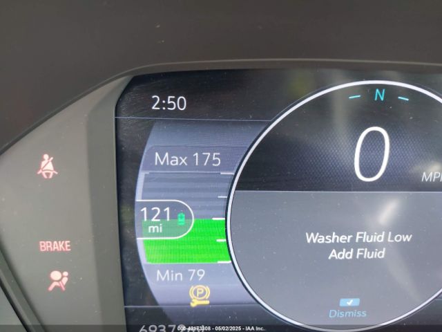 1G1FY6S09P4133757 Chevrolet Bolt Euv Fwd Lt