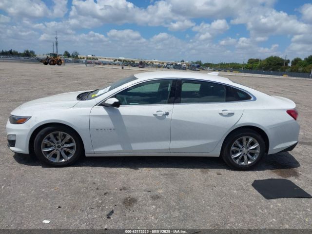 1G1ZD5ST8NF169812 Chevrolet Malibu Fwd Lt