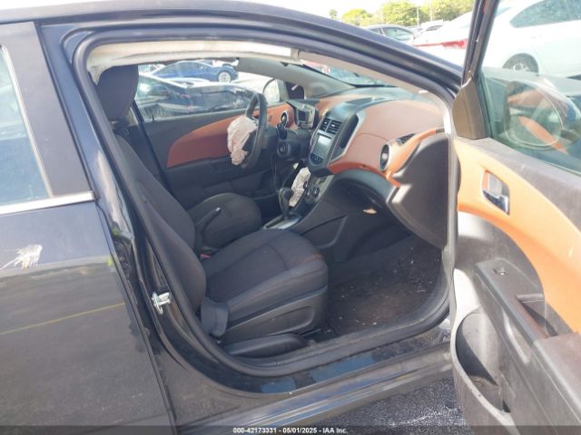 1G1JC6SH2F4130809 Chevrolet Sonic Lt Auto