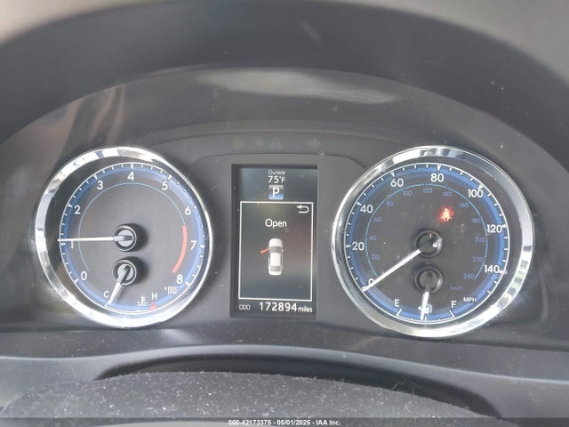 5YFBURHE1HP635800 Toyota COROLLA SE