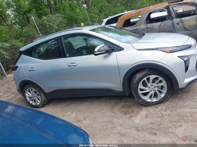 1G1FY6S02P4132823 Chevrolet Bolt Euv Fwd Lt
