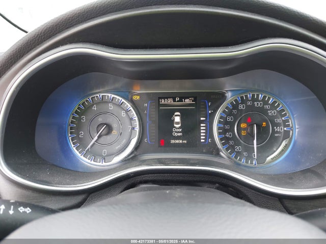 Chrysler 200 Limited 2015 1C3CCCAB4FN602566 Image 7