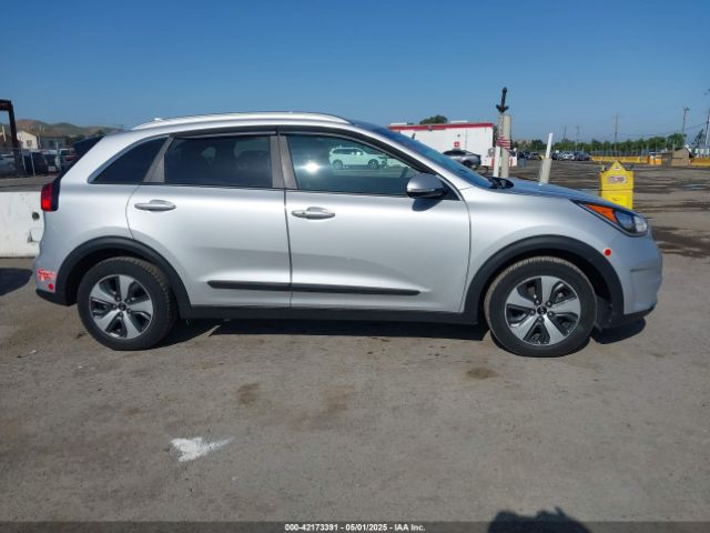KNDCD3LD1J5203971 KIA Niro Plug-in Hybrid Ex