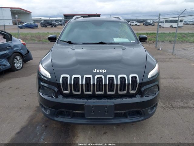 1C4PJLCB0HW514580 Jeep Cherokee Latitude Fwd