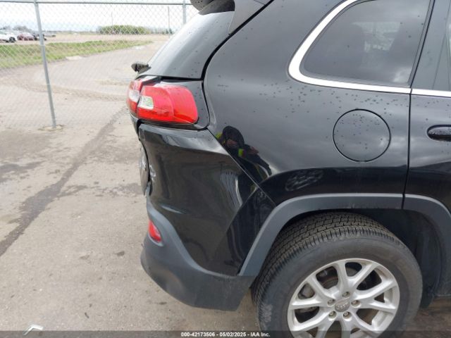 1C4PJLCB0HW514580 Jeep Cherokee Latitude Fwd