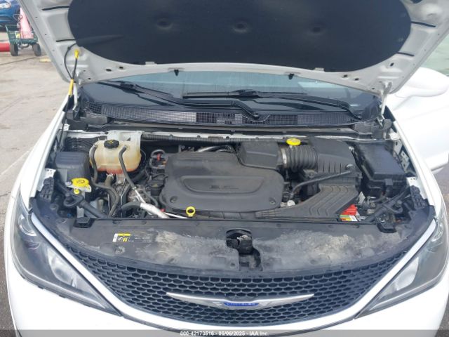 2C4RC1BG7KR556247 Chrysler Pacifica Touring L