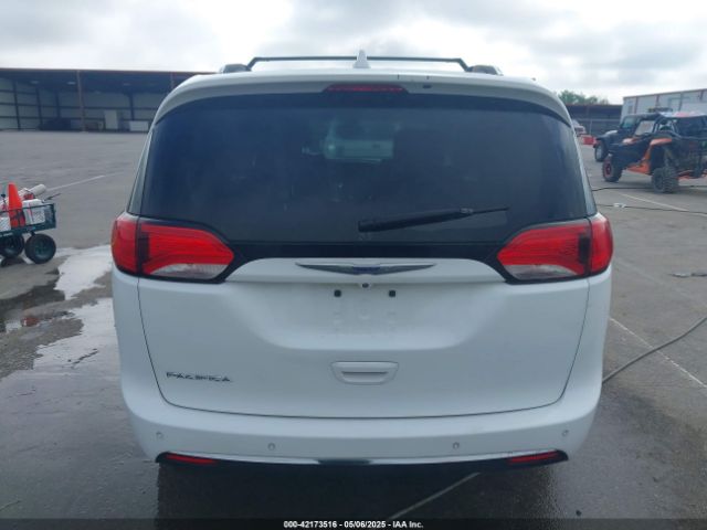 2C4RC1BG7KR556247 Chrysler Pacifica Touring L