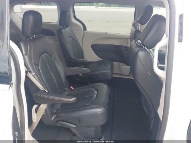 2C4RC1BG7KR556247 Chrysler Pacifica Touring L