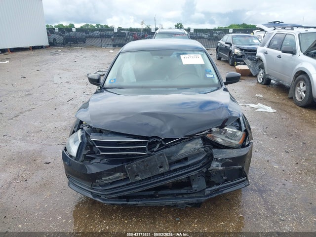 3VW267AJ0GM323489 Volkswagen Jetta 1.4t S
